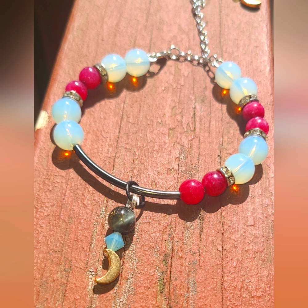Moonstone & strawberry quartz crystal bracelet